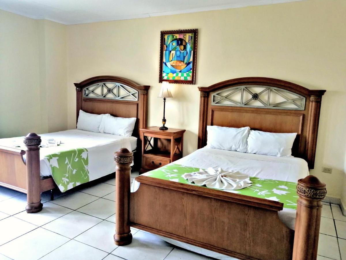 Hotel Carnaval La Ceiba Exterior foto